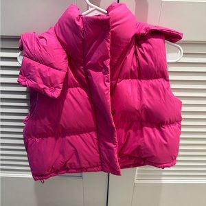 Cropped sonic pink wunder puff jacket Lululemon.